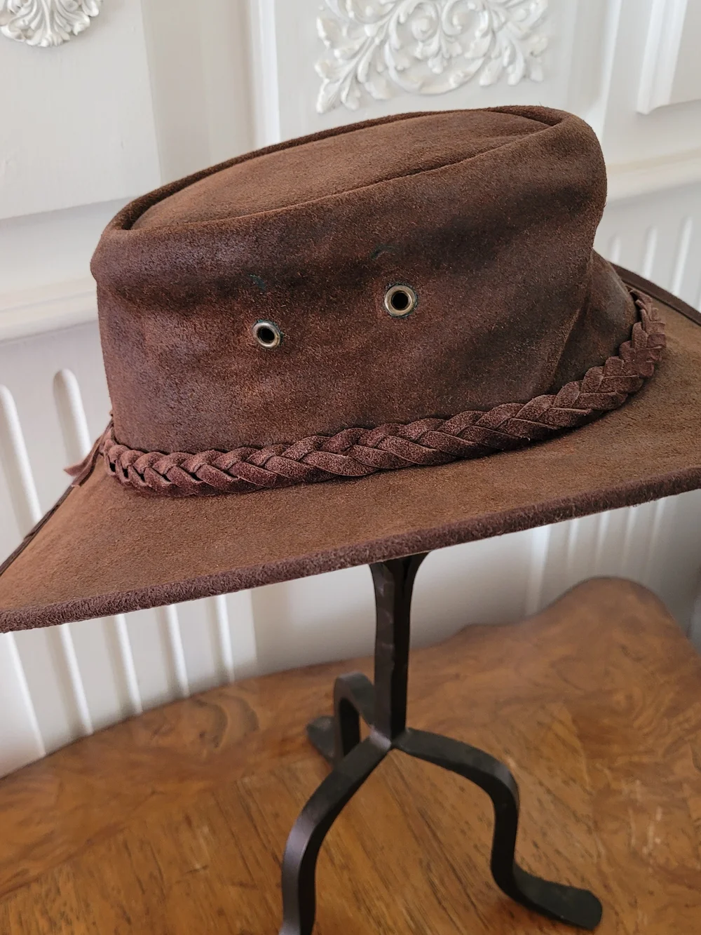 Barmah Brown Suede Outback Hat sz M